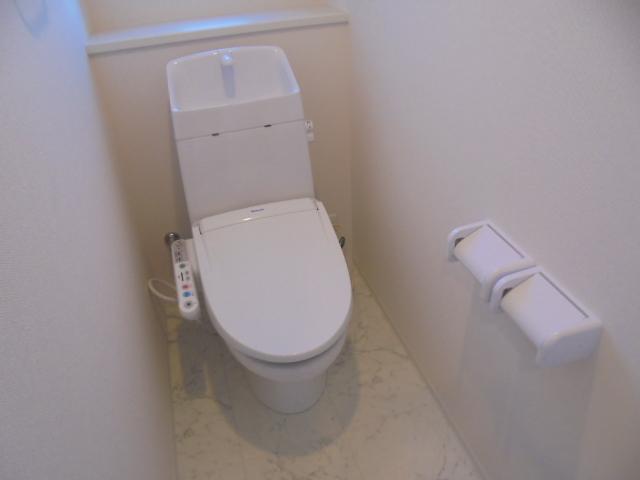 トイレ　シャワー付トイレ