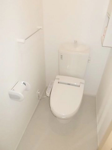 トイレ　ゆったりとした空間のトイレです