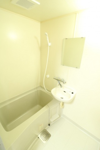 クレール薬師台2番館の風呂写真