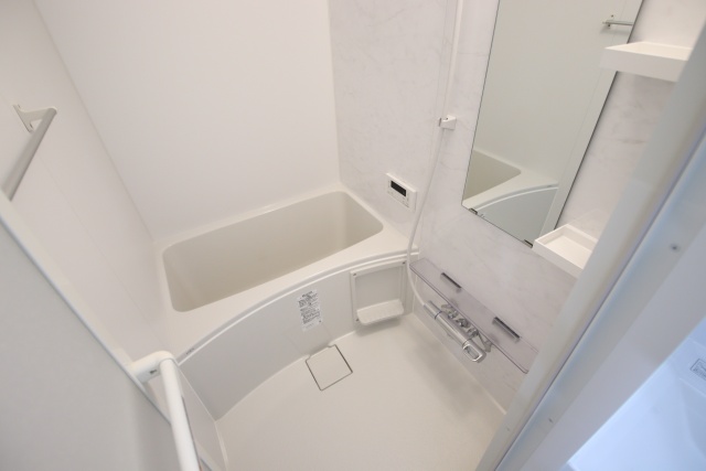 バス・シャワールーム　※別部屋の参考写真です※