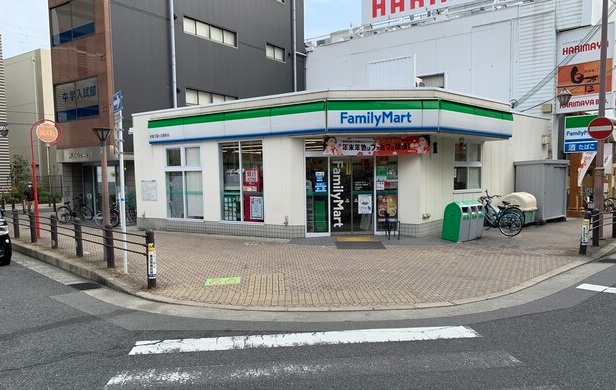 コンビニ　ファミリーマート 京屋三国ヶ丘駅前店（コンビニ）まで452m