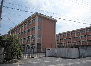 高校・高専　緑風冠高等学校（高校・高専）まで1019m