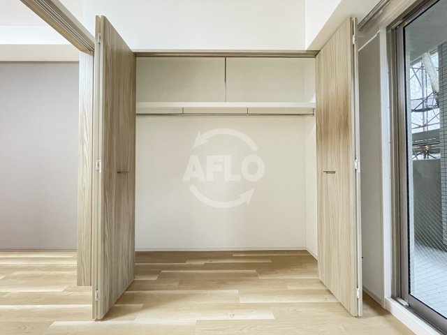 収納　スプランディッド中之島WEST　クローゼット