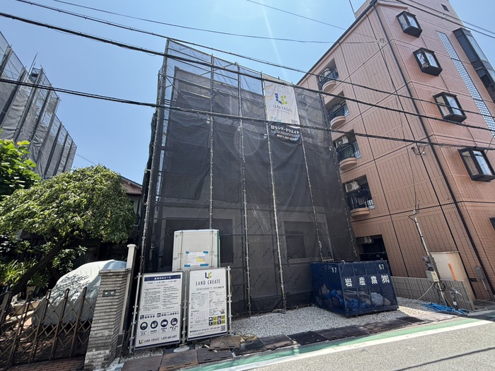 建物外観　建築中