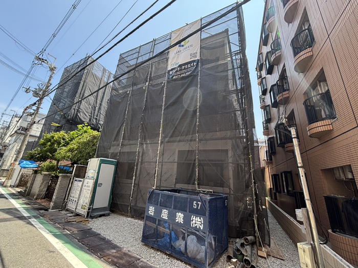 建物外観　建築中