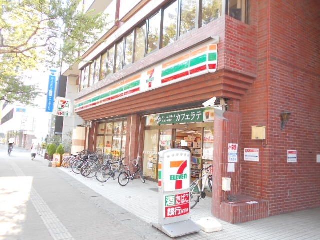 コンビニ　セブンイレブン福岡大名1丁目店（コンビニ）まで118m