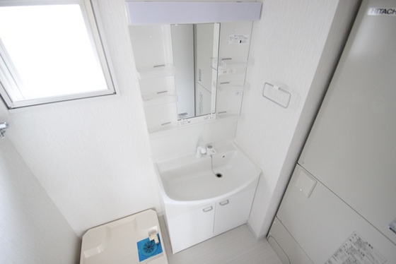洗面設備　※別部屋の写真です