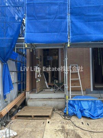 学園西町戸建の玄関写真