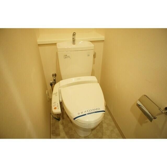トイレ　写真は同タイプ住居です。