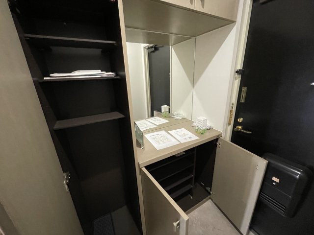 玄関　(参考)同マンション同間取り他部屋の写真