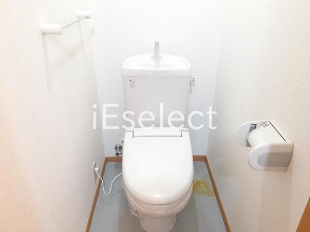 トイレ　清潔感のあるトイレです