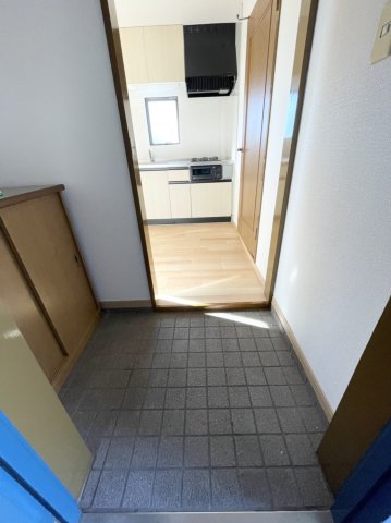 メゾンNAOIの玄関写真