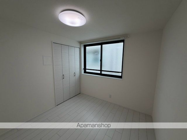 アステール旭町の居間写真