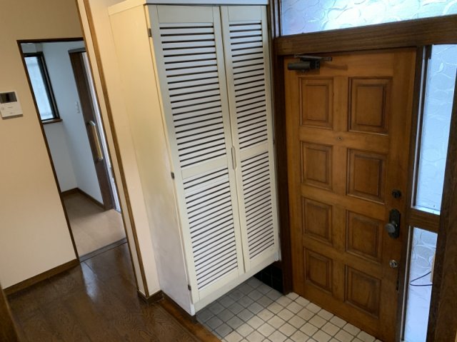 千草台戸建の玄関写真