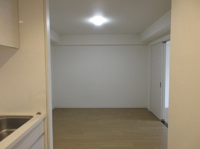 ニューライフマンション木場の居間写真