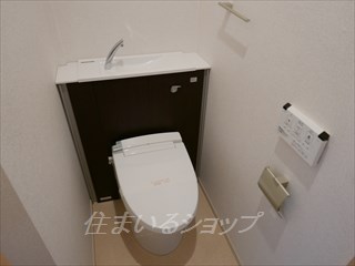 ヴィラジャローネ デ ケーヴIのトイレ写真