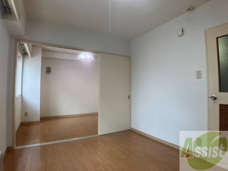 居室・リビング　明るいお部屋は気持ちよく過ごせそうですね。