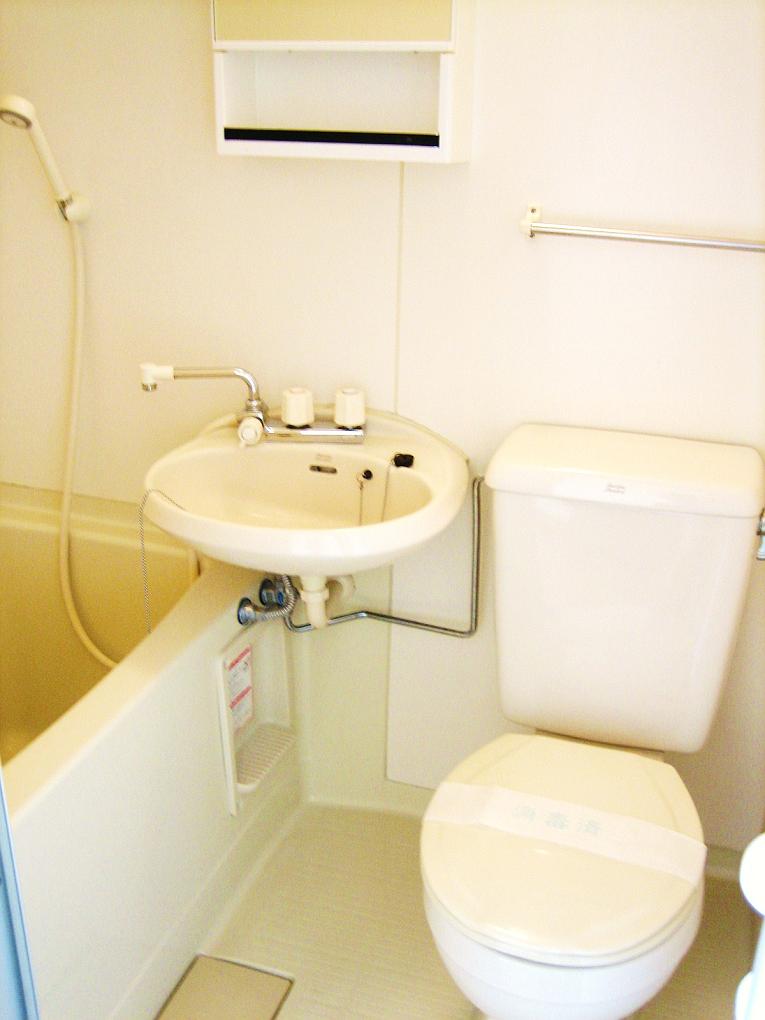 西武池袋線 江古田駅 徒歩11分 2階建 築35年のトイレ写真