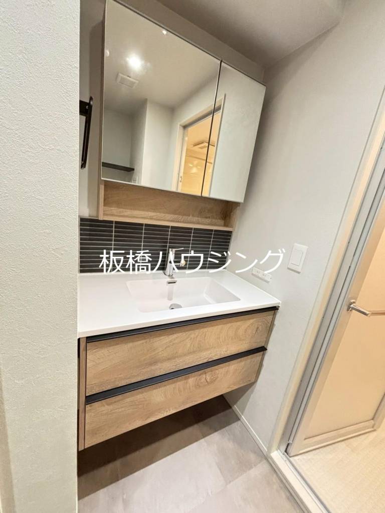 洗面設備　独立洗面台