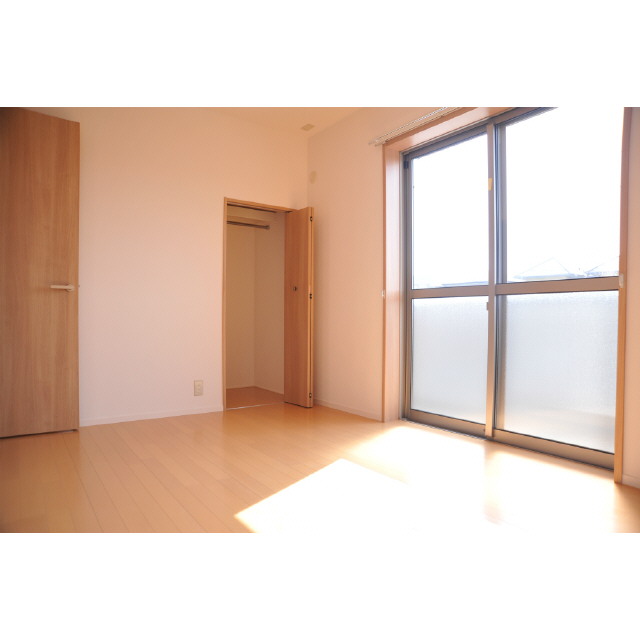その他部屋・スペース　各部屋にクローゼットも充実してます。
