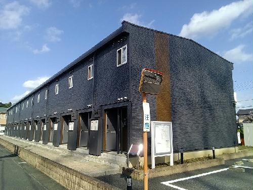 【レオパレス新町IIの建物外観】