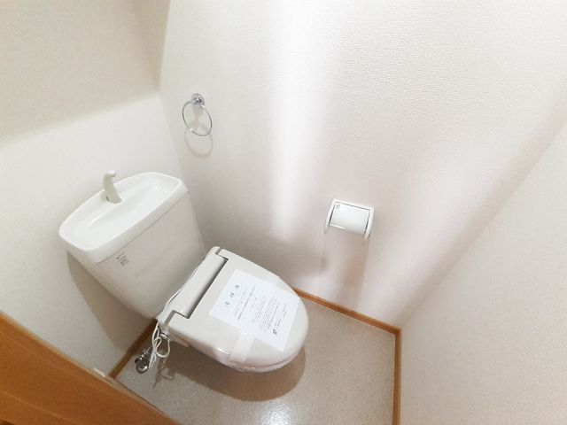 【宗像市稲元のアパートのトイレ】