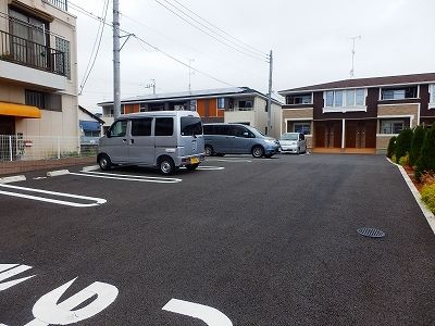 【シャンティIの駐車場】