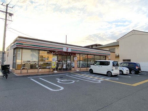 コンビニ　セブンイレブン 和泉府中町2丁目店（コンビニ）まで86m