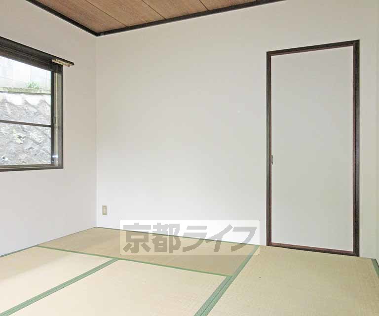 居室・リビング　落ち着く和室です・