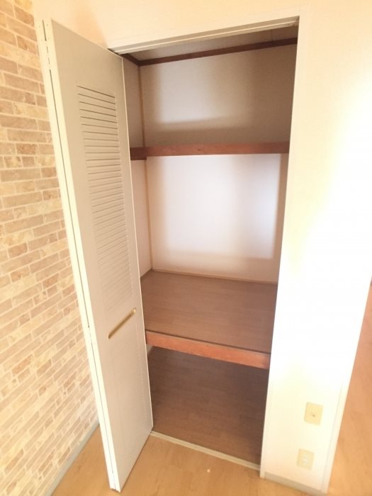 収納　同建物別室の写真です。
