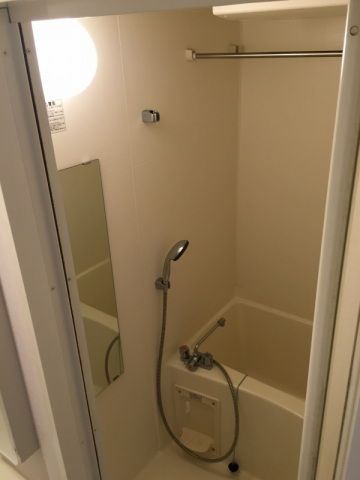 バス・シャワールーム　★ゆったりとできる広さの浴槽★