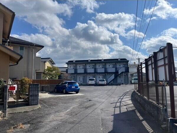 駐車場　駐車場