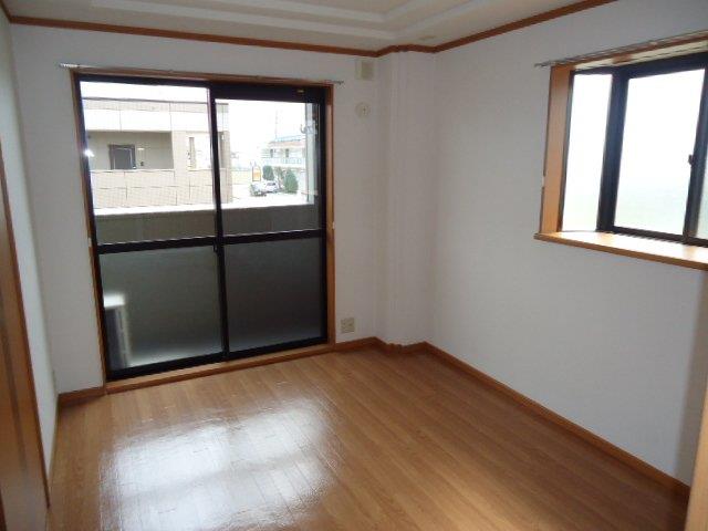 バルコニー　洋室