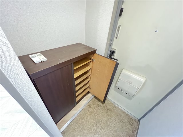 玄関　シューズボックス