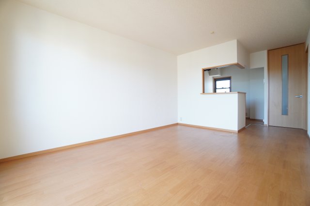 居室・リビング　※同物件・同タイプの写真です。