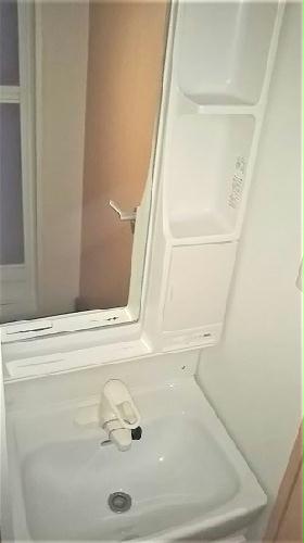 洗面設備　独立洗面台付き！