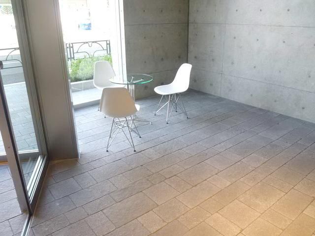 エントランス　ロビー