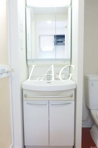 洗面設備　洗面台です。