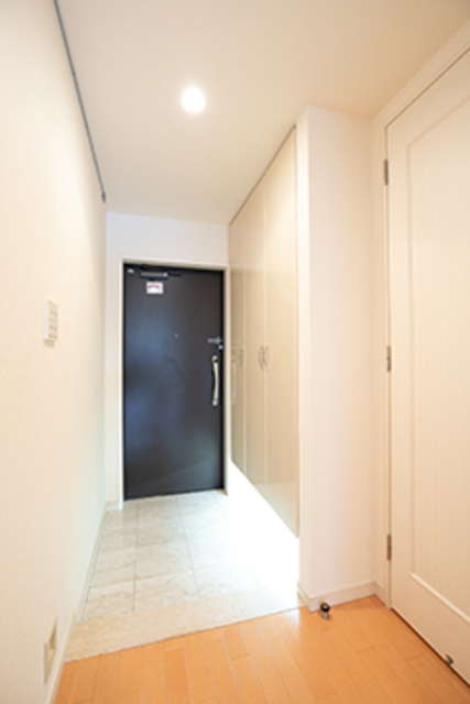 玄関　※写真は同タイプ住戸です。