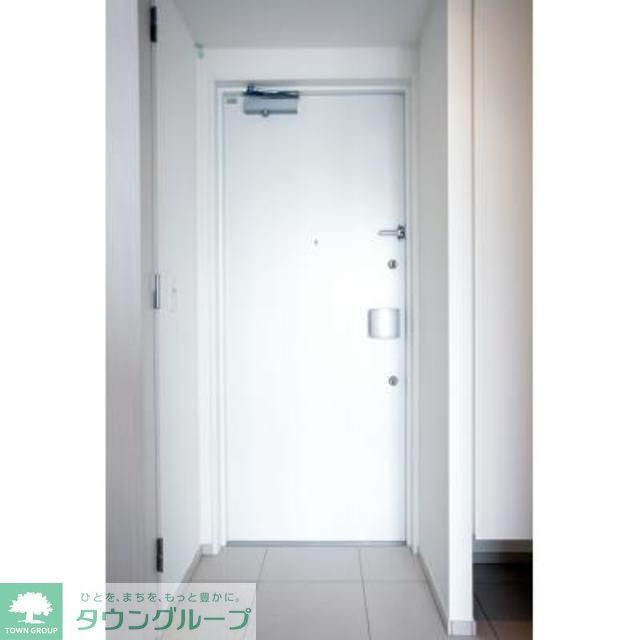 玄関　※写真は同タイプ住戸です。