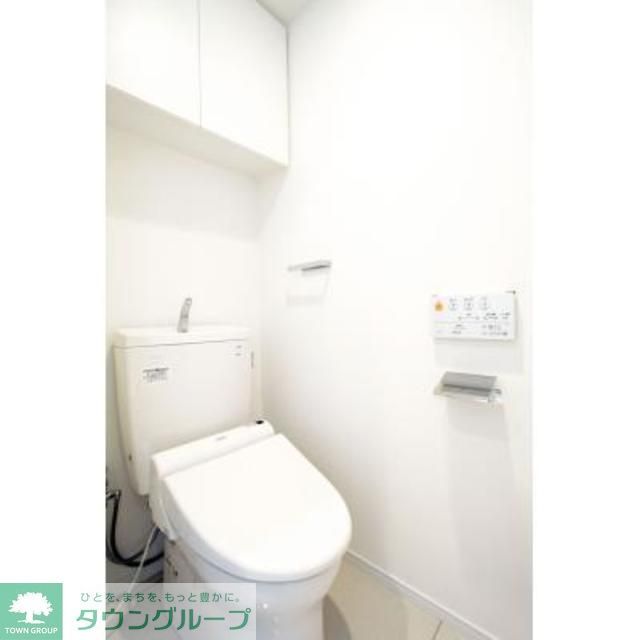 トイレ　※写真は同タイプ住戸です。