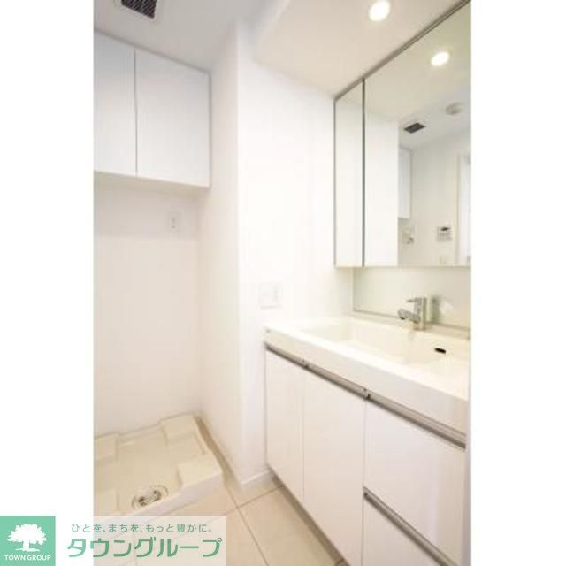 洗面設備　※写真は同タイプ住戸です。