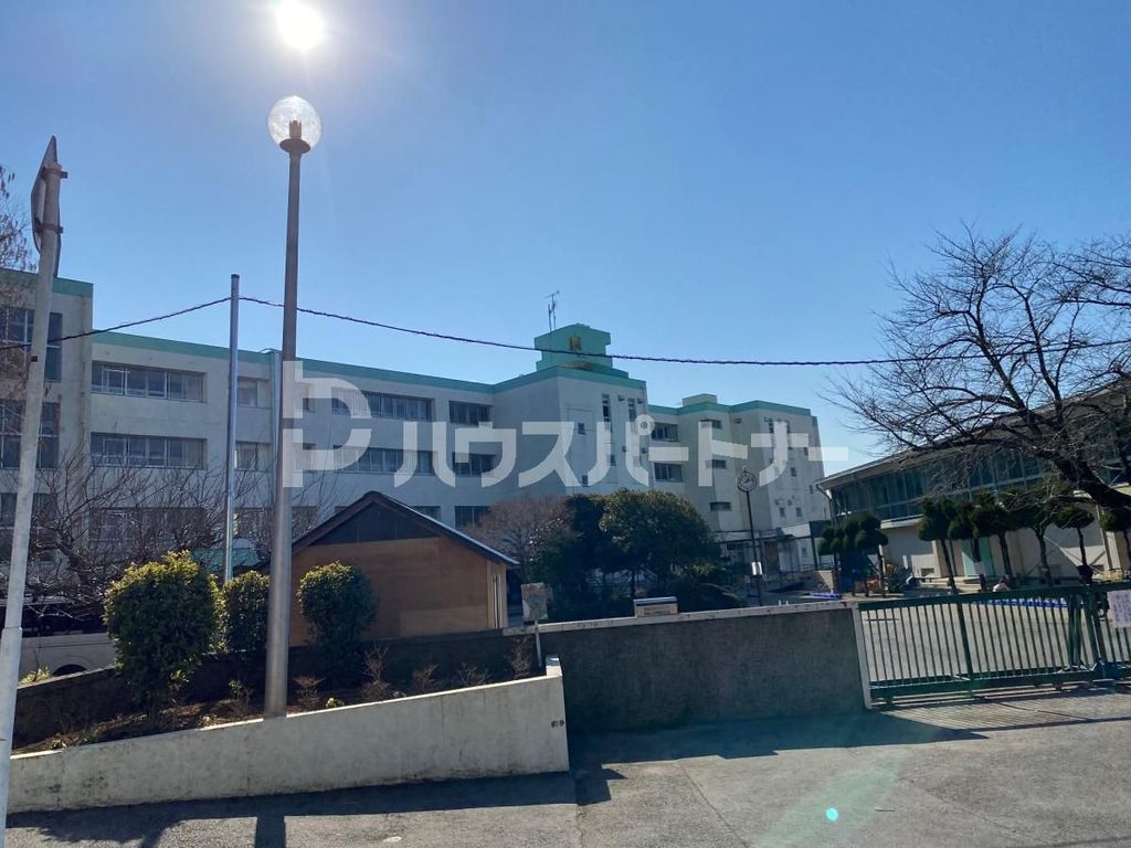 小学校　流山市立長崎小学校（小学校）まで760m