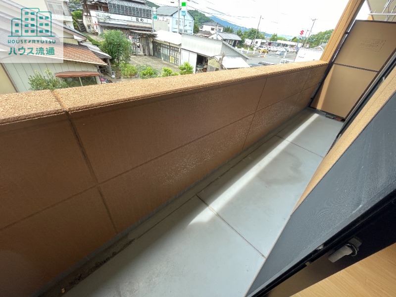 バルコニー　※別号室の写真になります※