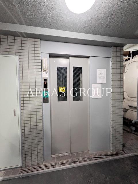 その他　エレベーター付き