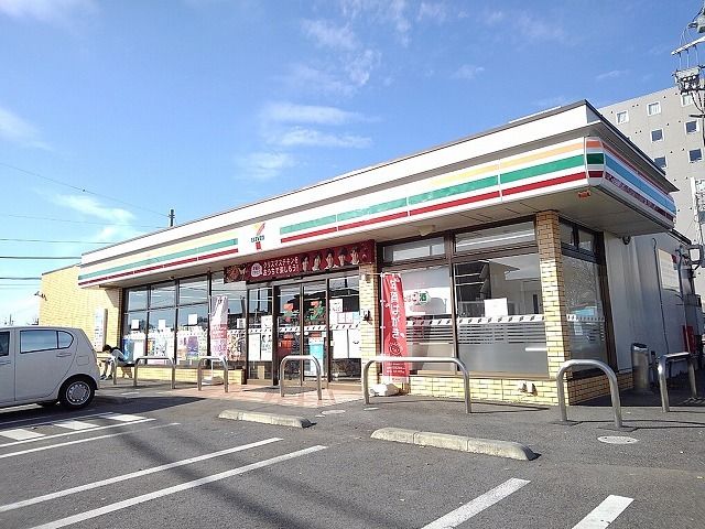 コンビニ　セブンイレブン那須塩原駅西口店（コンビニ）まで750m