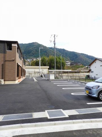 駐車場　駐車場完備です