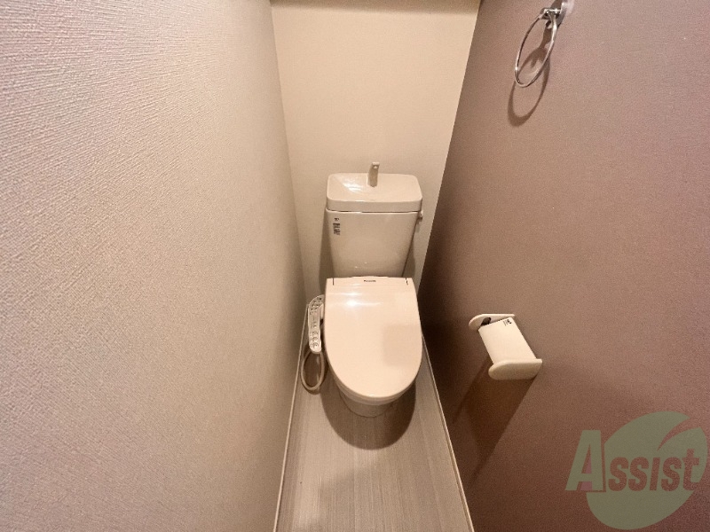 トイレ　トイレはウォシュレット付きです。シャワートイレは嬉しいですね