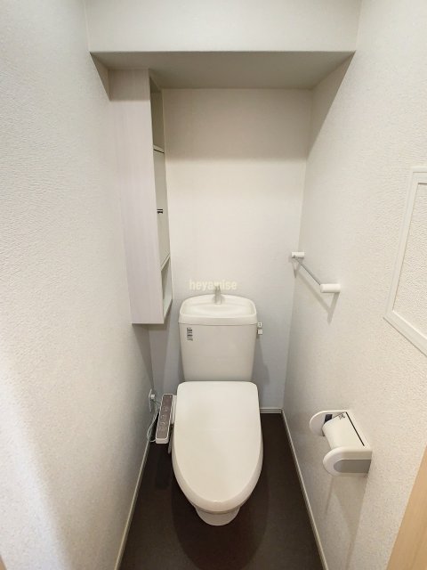 トイレ　写真は別号室