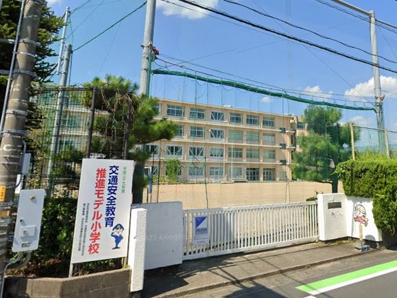 小学校　浜松市立都田小学校（小学校）まで3000m